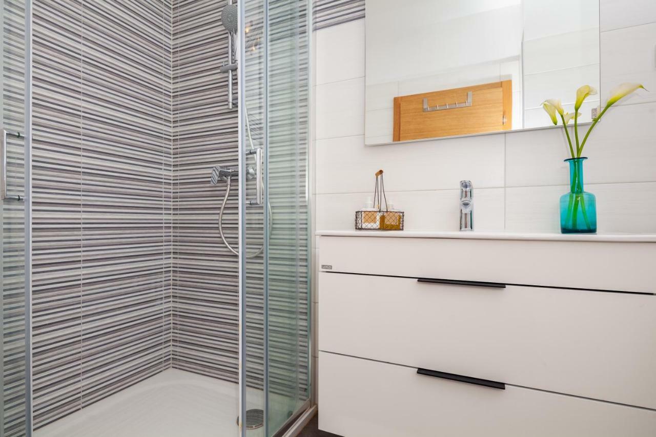 Luxury Apartment With Private Rooftop Terrace Πούλα Εξωτερικό φωτογραφία