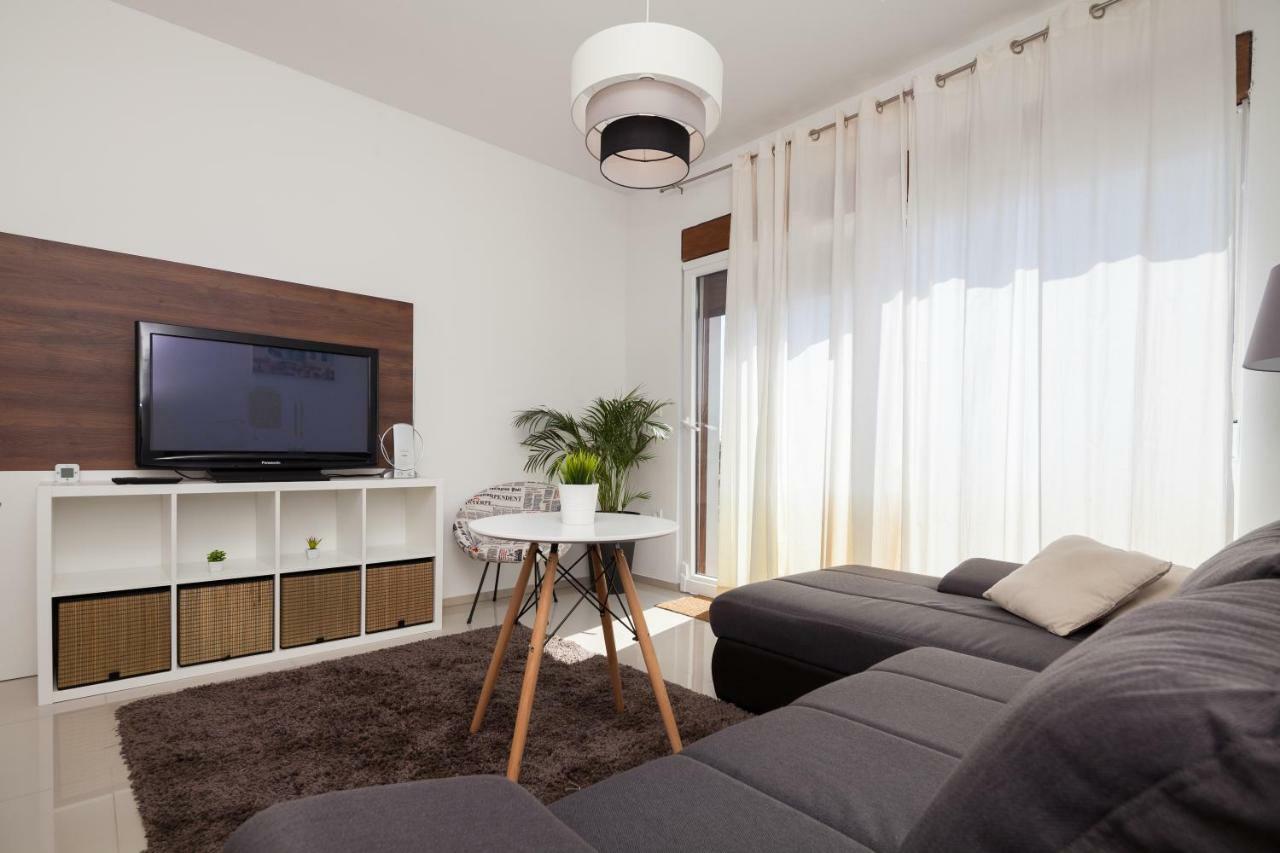 Luxury Apartment With Private Rooftop Terrace Πούλα Εξωτερικό φωτογραφία