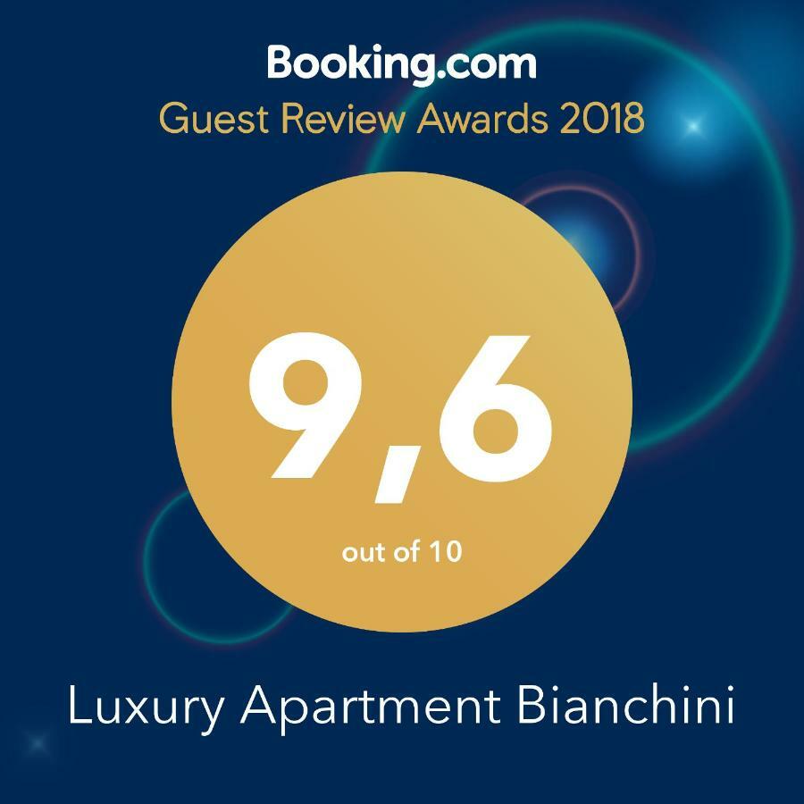 Luxury Apartment With Private Rooftop Terrace Πούλα Εξωτερικό φωτογραφία